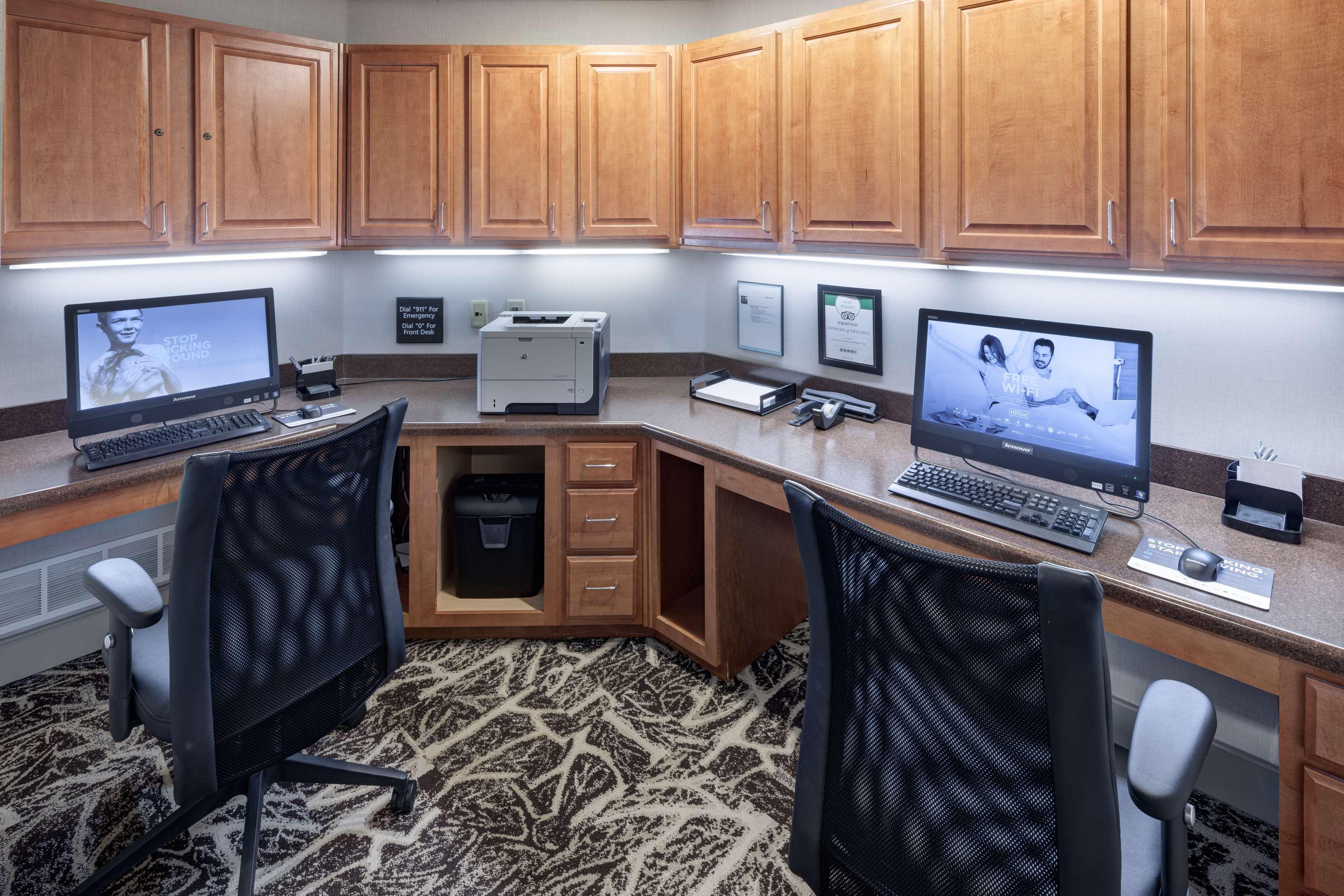 Hampton Inn&Suites Cedar Rapids Bagian luar foto