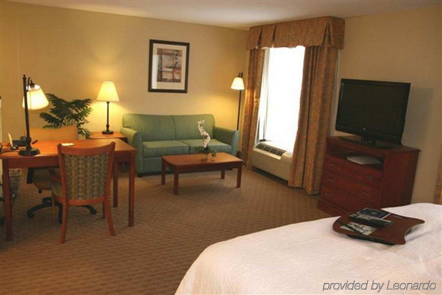 Hampton Inn&Suites Cedar Rapids Ruang foto