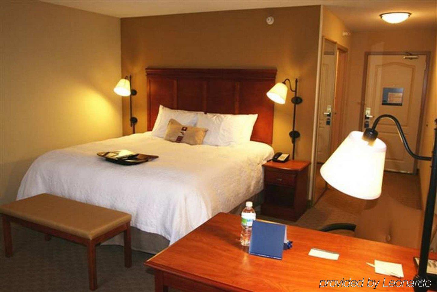 Hampton Inn&Suites Cedar Rapids Ruang foto